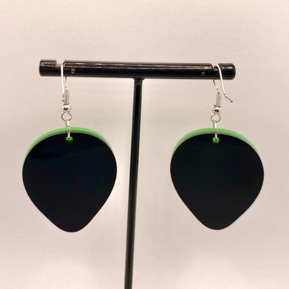 Green alien earrings - Picture 2 of 3